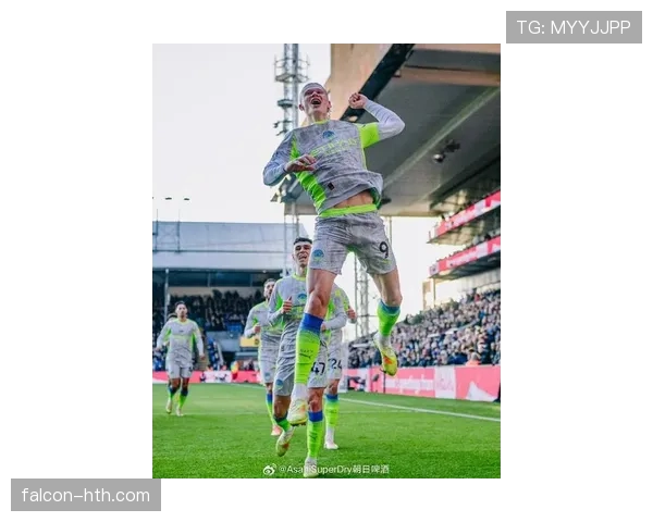 哈维·巴恩斯梅开二度助球队强势冲击欧战资格