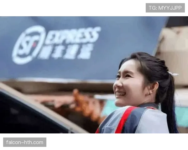 张楠又把生活过成电视剧，快递盒都比我工资高