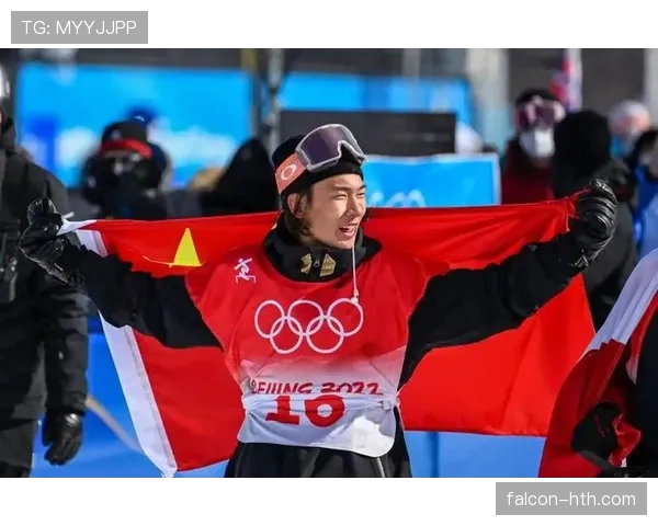 苏翊鸣训练完顺手买了块表，比我年终奖还多